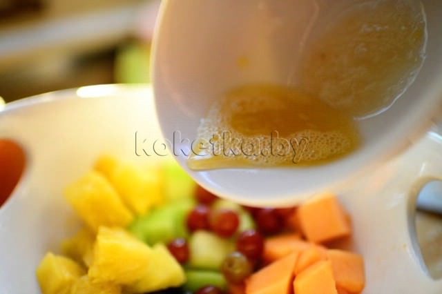 Cалат с ананасом Cалат с ананасом