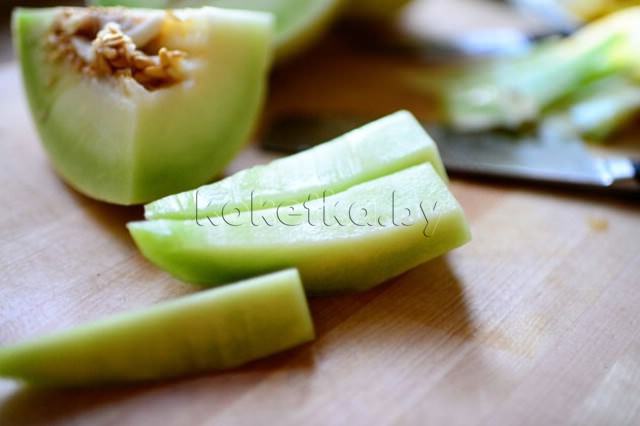 Cалат с ананасом Cалат с ананасом