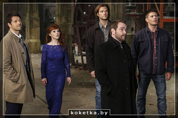 Сэм, Дин, Кастиил, Кроули в сериале "Сверхъестественное"