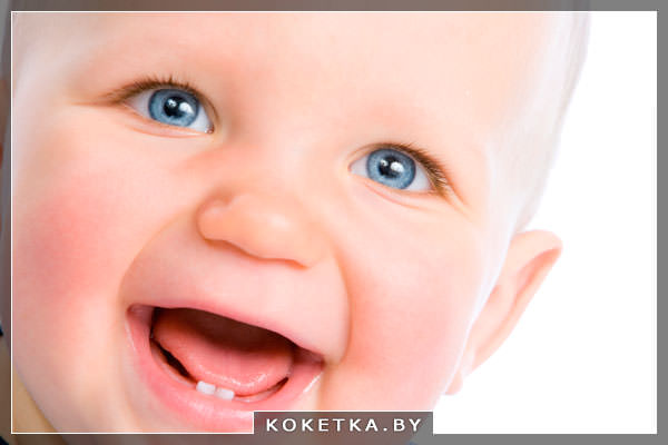у малыша прорезаются зубки
