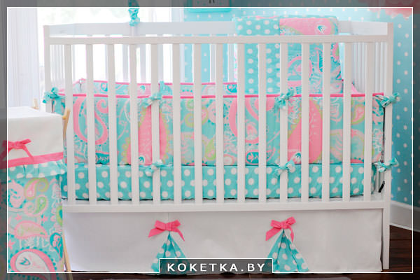 Безопасная детская кроватка с  бортиками