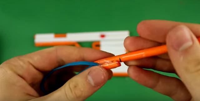 Заканчиваем мастерить игрушечный пистолет