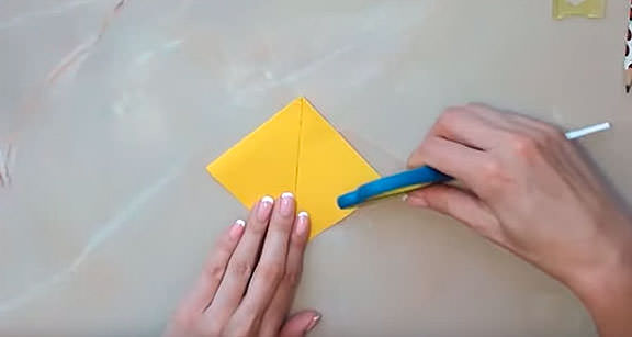 Изготовление птицы из бумаги
