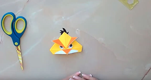 Получился Angry Birds из бумаги