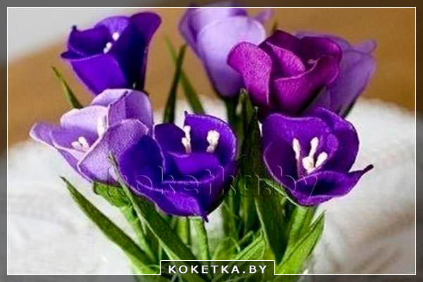 Цветок из креповой бумаги