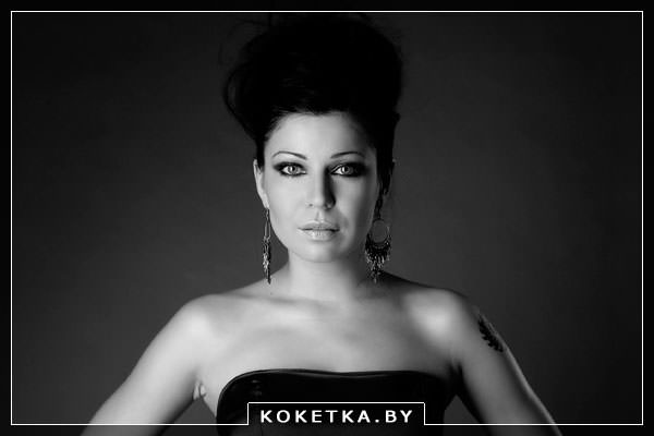Фото Елки без макияжа