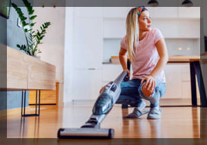 Оптимальный выбор: как подобрать вертикальный моющий пылесос для эффективной уборки дома