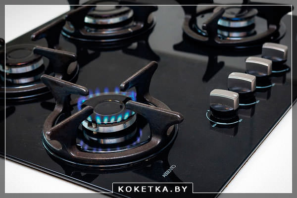 чистая газовая плита 