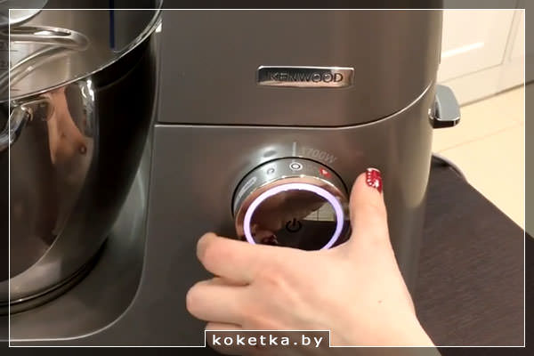 Рычаг скоростей на кухонной машине Кенвуд