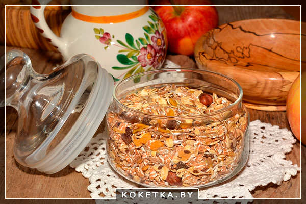 Мюсли — это продукт, который приготавливают из различных злаковых хлопьев