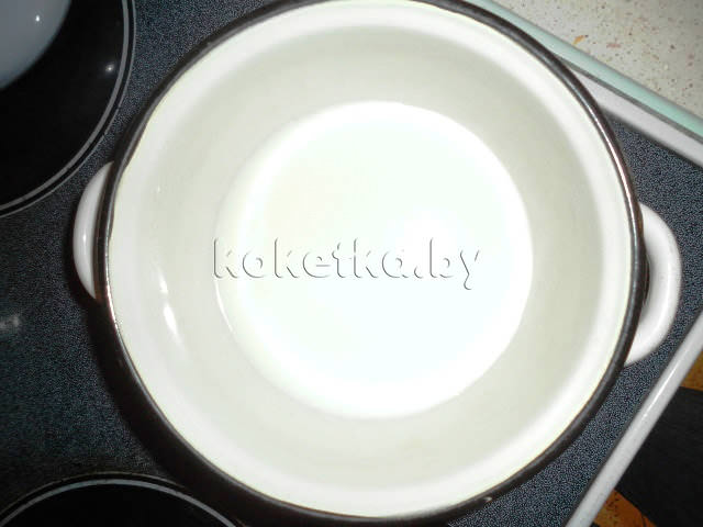 кипятим молоко для Нутеллы