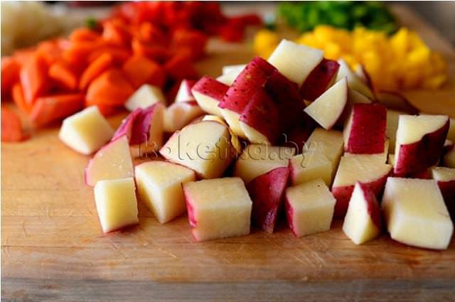 нарезанный картофель