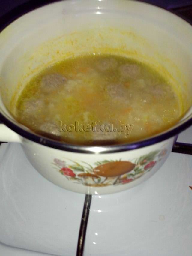 Супчик с фрикадельками детям