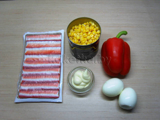 Крабовый салат с перцем