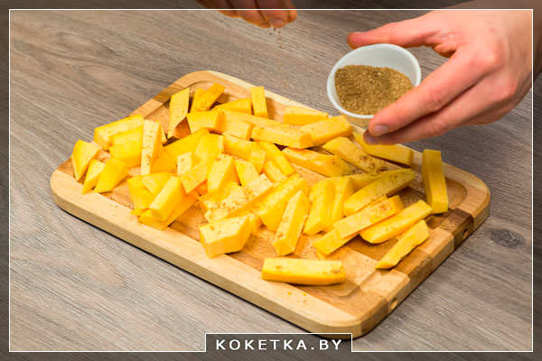 4 Приправляем смесью кориандра и зиры.