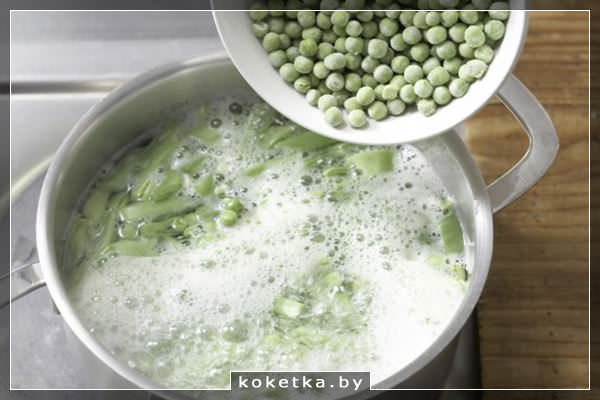  Салат из пасты с овощами