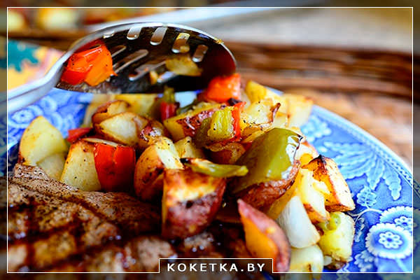 Картофель с овощами