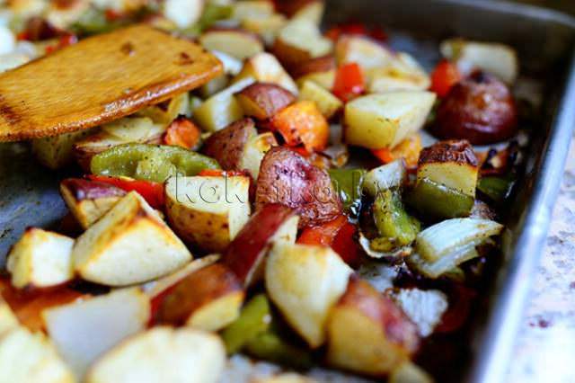 Картофель с овощами