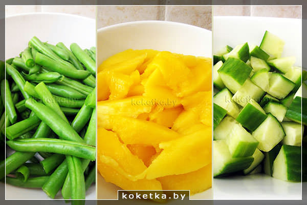 Стручковая фасоль, ломтики манго, кусочки огурца