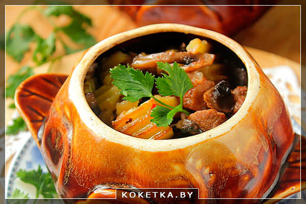 жаркое деревенское в горшочке  блюда русской кухни