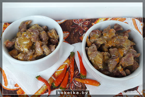 Тушёные куриные желудки