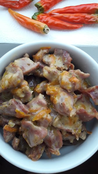 Куриные желудки в сметане