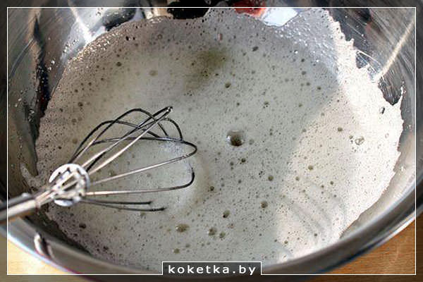 Взбить белки миксером