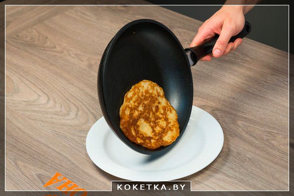 Всего делаем пять коржей