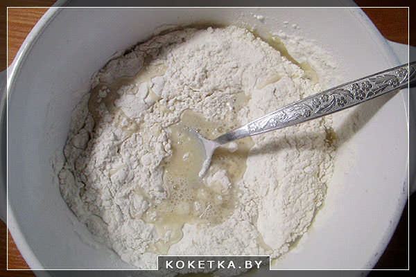 Постные печёные пирожки с картофелем и луком