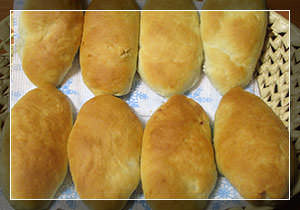 Постные печёные пирожки с картофелем и луком