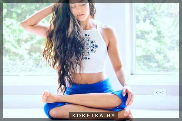 Поза упражнение для позвоночника «корова-кошка» сидя